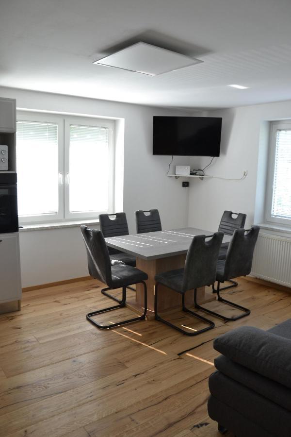 Apartma Ob Potoku Luce ภายนอก รูปภาพ