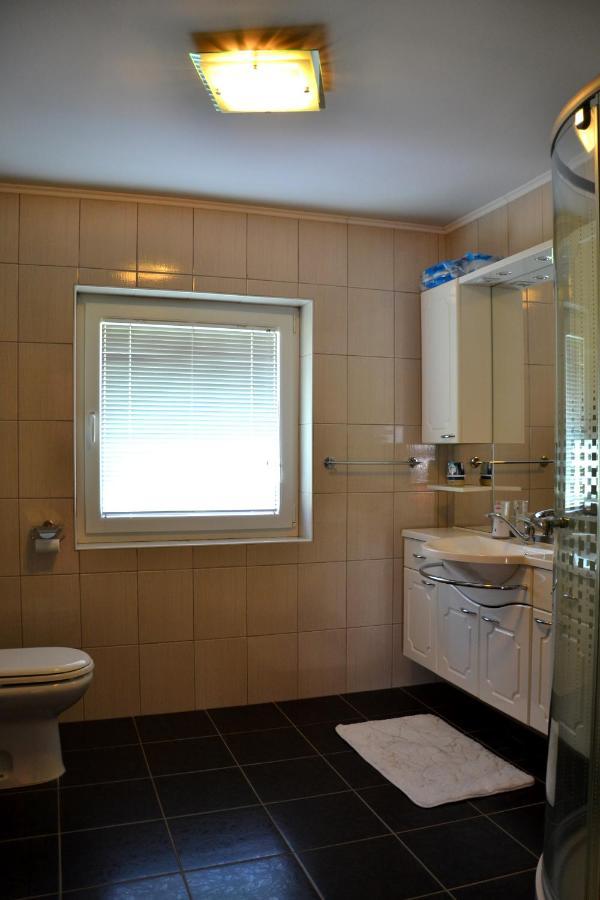 Apartma Ob Potoku Luce ภายนอก รูปภาพ