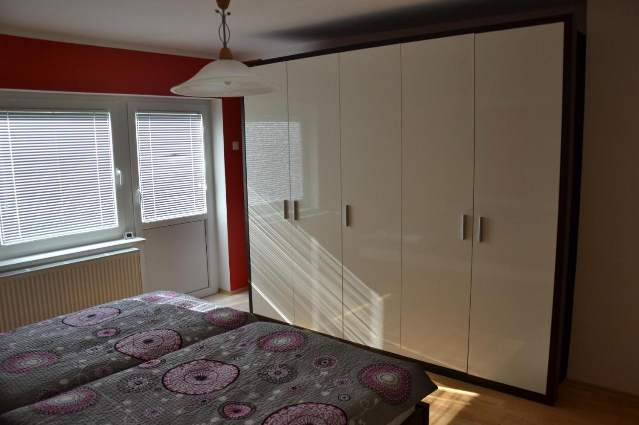 Apartma Ob Potoku Luce ภายนอก รูปภาพ
